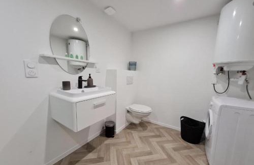 Riom Apartment | La Canopée - Central & Parking