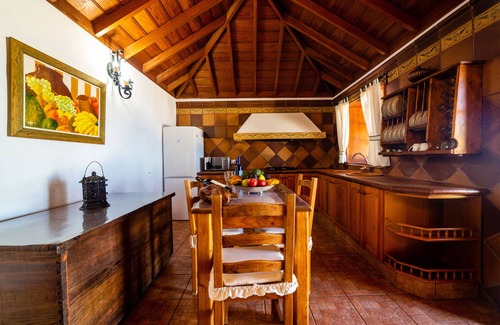Arecida Cottage | La Capellana Rural House with private heated pool, sauna and sea view