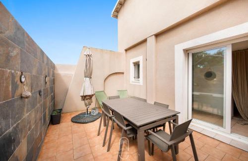 La Capte Apartment | La Capte idyllique- Hyères Plage T3 CLIM WIFI BY HC