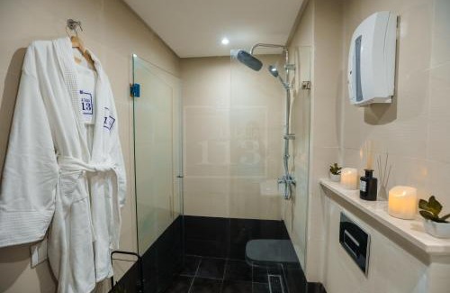 RACINE EXTENSION Apartment | La Casa 113, Sanctuaire de Luxe