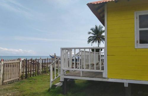 Paso Nuevo House | La Casa Amarilla (Sobre las playas del mar Caribe)