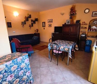 Lacedonia Apartment | La Casa Arancione