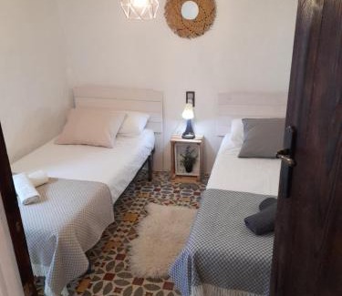Chelva House | LA CASA AZUL