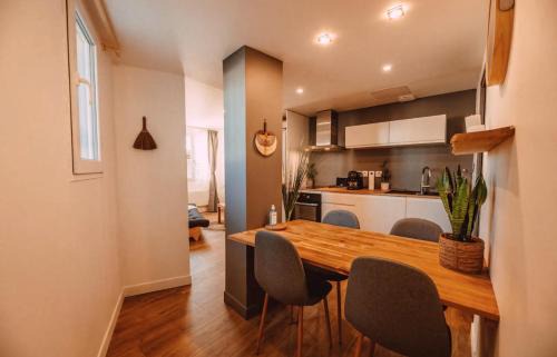 Irigny Apartment | La Casa Bali