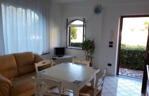 Fiumicello Santa Venere Apartment | La casa Bianca