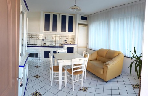 Fiumicello Santa Venere Apartment | La casa Bianca