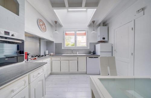 Saint Augustin House | La Casa Bohème - Superbe maison avec parking privé