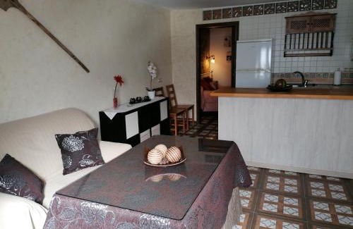 Setenil de las Bodegas House | La Casa de Abajo