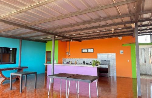 Puerto Baquerizo Moreno Hotel | La Casa de Jeimy