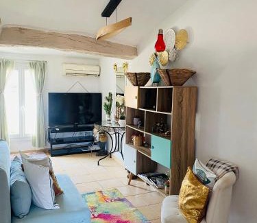 Le Suquet Apartment | La Casa dei Colori