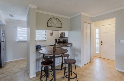 Dunedin Condo | La Casa Del Mar 604 Star5Vacations