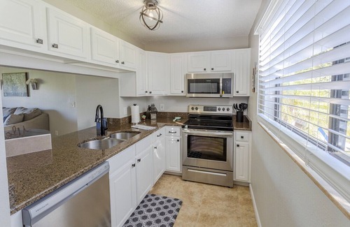 Dunedin Condo | La Casa Del Mar 610 Star5Vacations