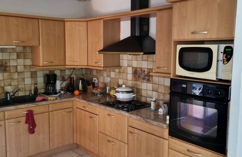 Prades House | La Casa del meu Pare" is a family house, located between the sea and the mountains.