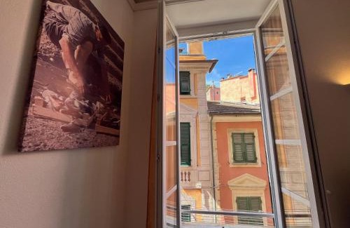 Borgo Antico Apartment | La Casa del Pinguino - In the Center with AC
