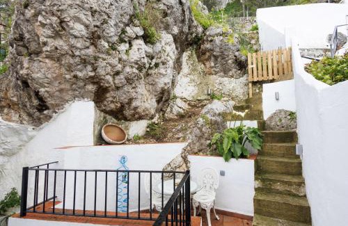 Zahara de la Sierra House | La Casa del Risco Zahara