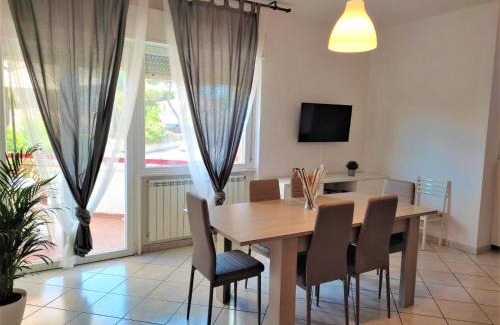 Santa Marinella House | La Casa del Sole