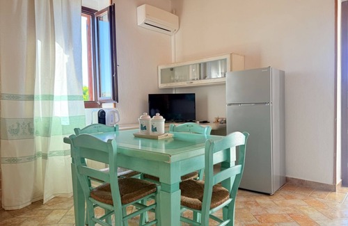 Sos Alinos Apartment | [La Casa del Viale] Home with large outdoor area in Cala Liberotto