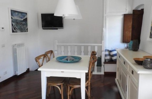 Fezzano House | La Casa di Alice