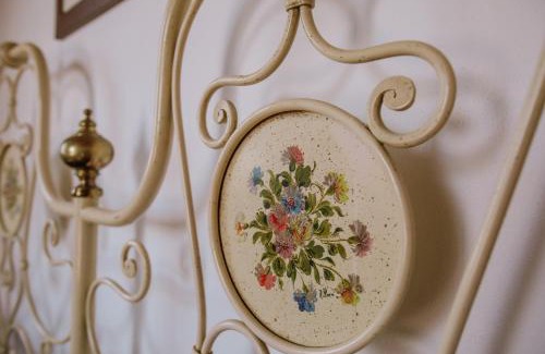 Villa San Secondo Bed & Breakfast | La Casa di Alice