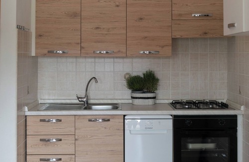 Tanaunella Apartment | La Casa di Asia - Two Bedroom Apartment, Sleeps 4
