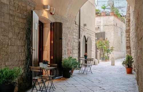 Bari City Centre Bed & Breakfast | La Casa di Flora
