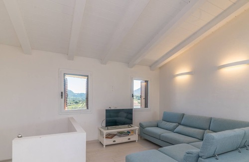 Rudalza Villa | La Casa Di Mirella 4Km From The Beach, Golfo Aranci, Italy