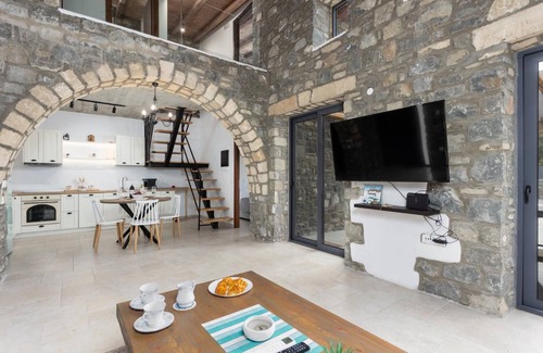 Kiotari Villa | La Casa Di Pietre 3 - Three Bedroom Villa, Sleeps 6