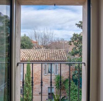 Fermo House | La Casa di Vina