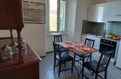 Corniglia Apartment | La casa di Zefiro