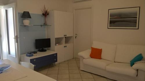 Chia House | La Casa nel Borgo