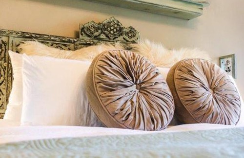 Hillcrest House | La Casa Nostra Villa Rose Garden Amore