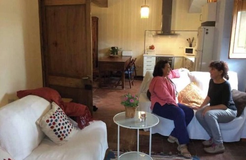 Beuda Cottage | La Casanova de Beuda for 9 People