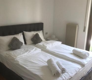 Riva del Garda Apartment | La cascata bianca
