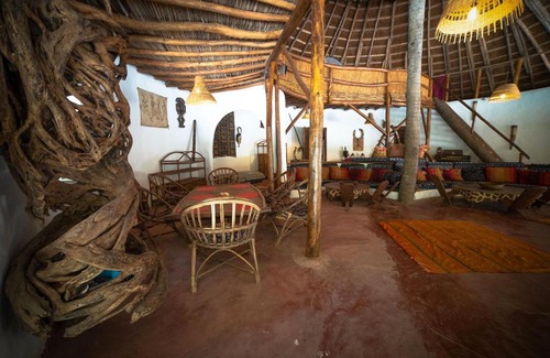 Cap Skirring Bed & Breakfast | La Case Girafe