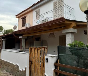 San Teodoro City Centre House | La casetta bianca in centro
