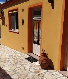 Baratili San Pietro Apartment | La Casetta