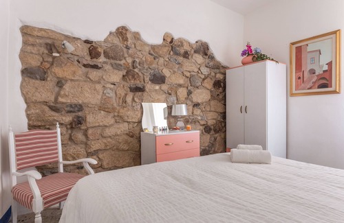 Scano di Montiferro Apartment | La Casetta - Sea And Mountain