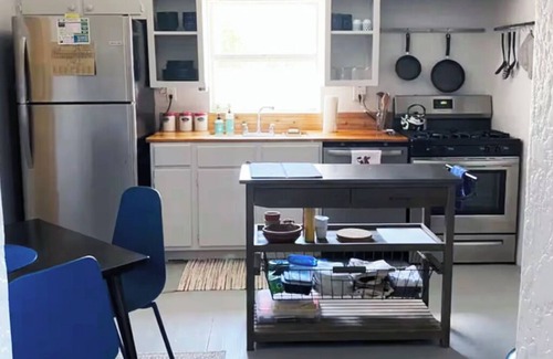 Marfa House | La Casita Azul - Cozy Casita with Large Backyard in Marfa, TX