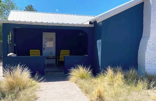 Marfa House | La Casita Azul - Cozy Casita with Large Backyard in Marfa, TX