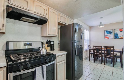 El Paso House | La Casita de Lulu, in the Heart of West Side