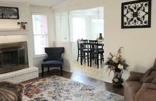 Moore House | La Casita in Moore