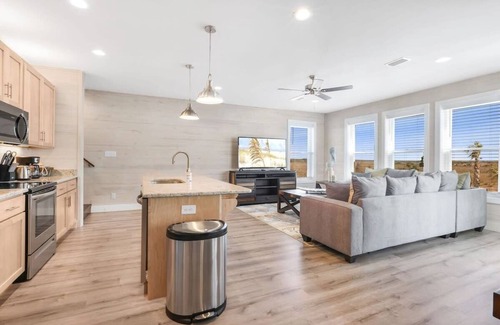 Gulf Shores House | La Casita, new beach cottage, easy beach access