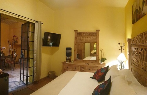 Chapala Centro Hotel | La Casona Chapala