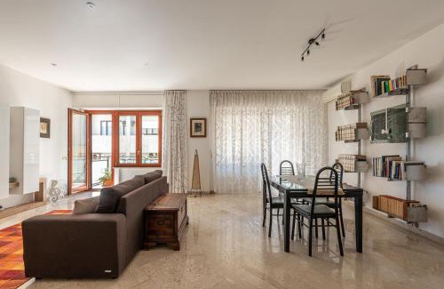 Palermo House | La Cassatella family home
