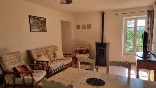 Montsegur-sur-Lauzon House | La Cassine, gîte des Lucioles en Provence