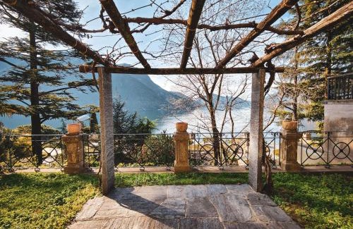 Castagnola Apartment | La Castignola con vista lago di Lugano e giardino condiviso