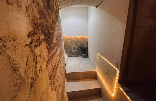 Renaison Apartment | La Cave aux Lumières - Proche centre-ville - 2 chambres - Wifi