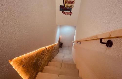 Renaison Apartment | La Cave aux Lumières - Proche centre-ville - 2 chambres - Wifi