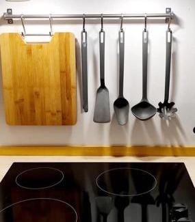 Saint-Laurent Apartment | La cave de Nana