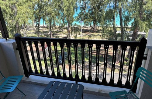 Wolmar Apartment | La Caz La Plaz - 2 bedroom seafront apartment Flic en Flac, Mauritius